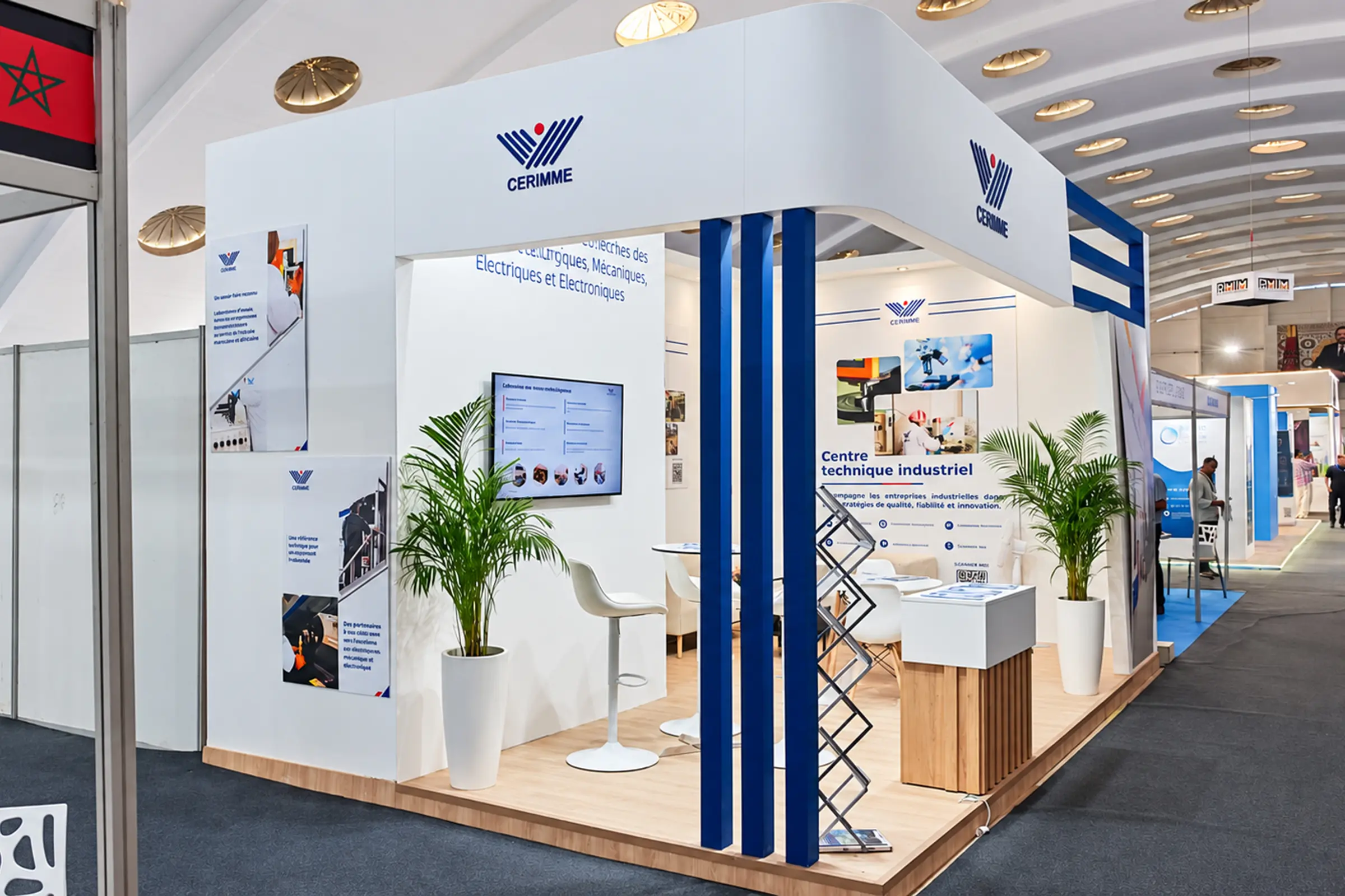 Vue côté droit du stand CERIMME au SISTEP 2026 à Casablanca, stand d’exposition conçu pour les échanges B2B et la présentation de solutions techniques